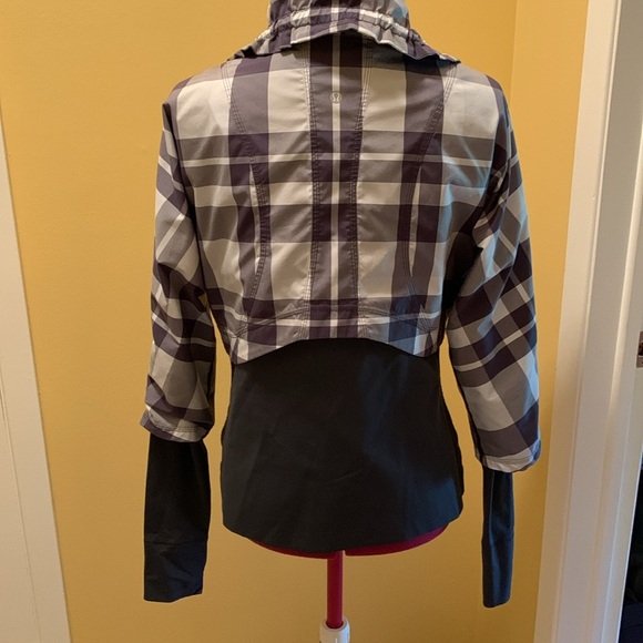 NWOT Lululemon Plaid Zipper front over Grey Jacket - Picture 8 of 12